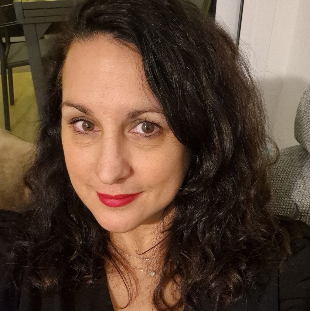 photo portrait Mélanie Perrin Psychothérapie et Sophrologie