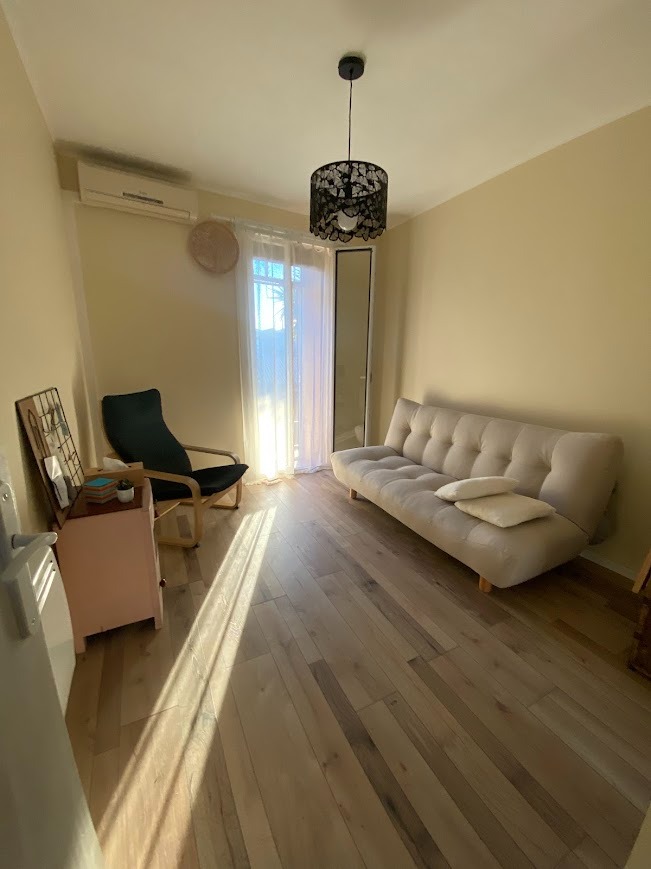 photo cabinet Karine GERVA