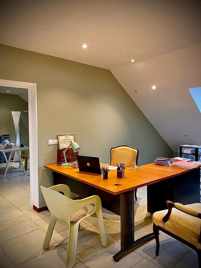 photo cabinet L’Atelier Des Curiosités