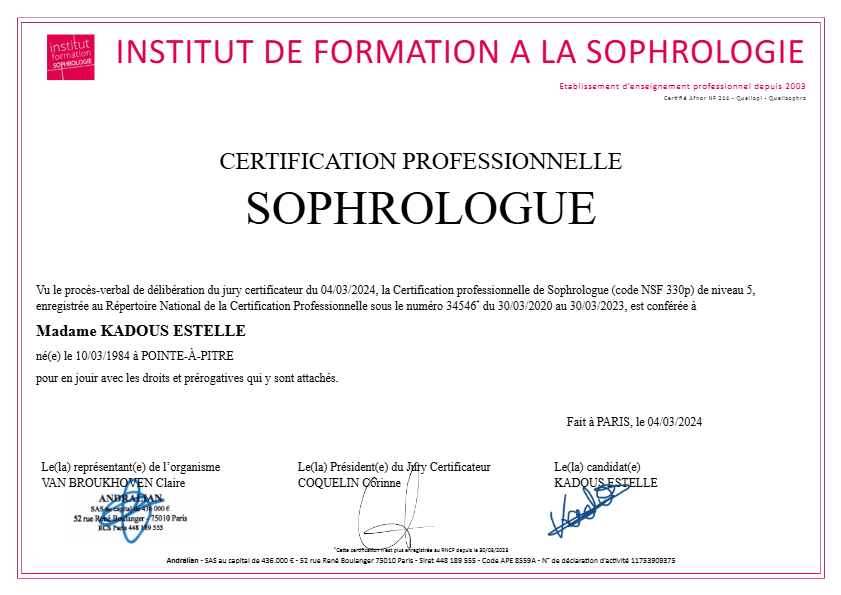photo diplome Estelle KADOUS 