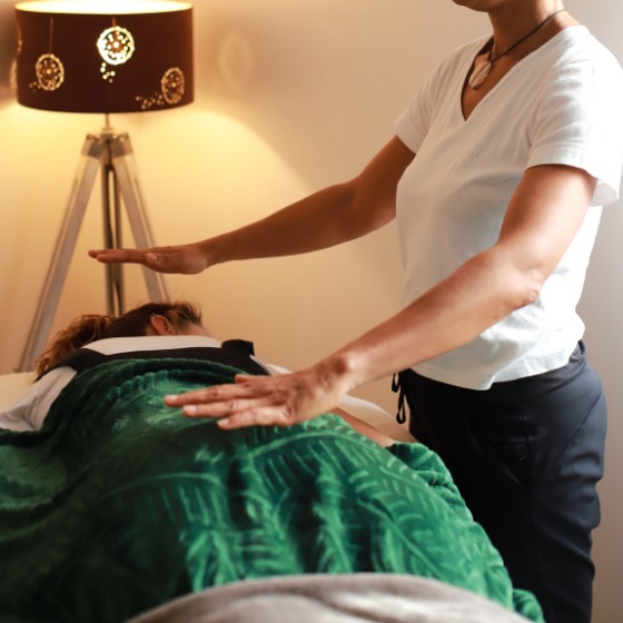 photo activite Mes mains pour votre bien-Awa-Karine