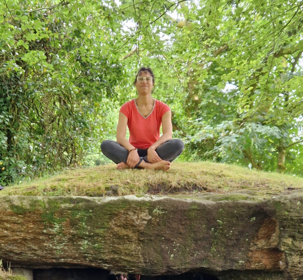 photo portrait Mes mains pour votre bien-Awa-Karine