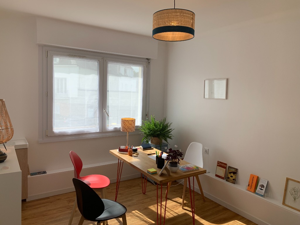 photo cabinet Clémence Périgon