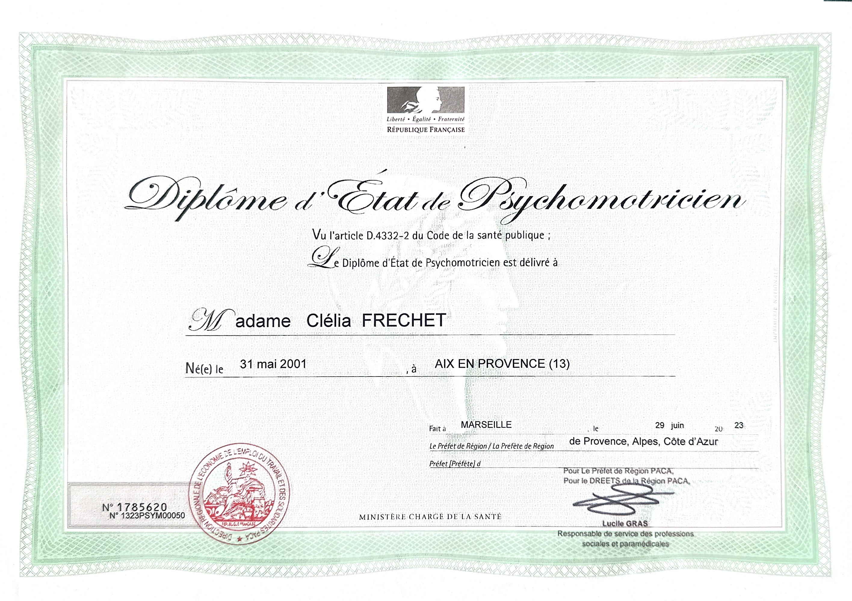 photo diplome Clelia frechet