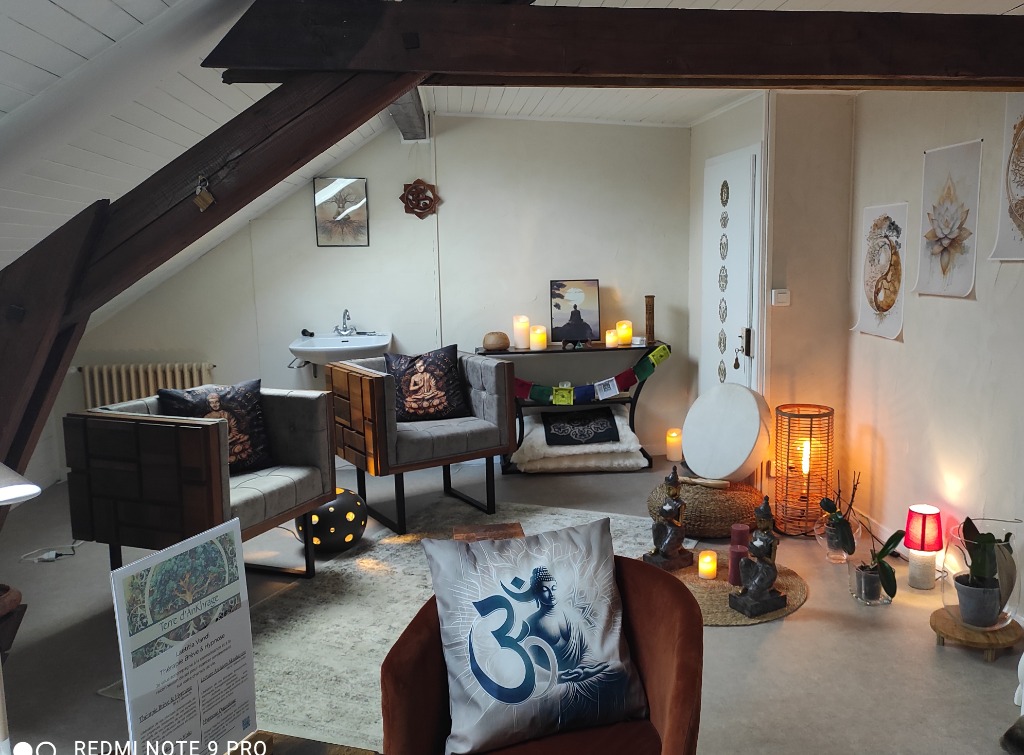 photo cabinet Laetitia Vandi _ Terre d’ÂnKhrage