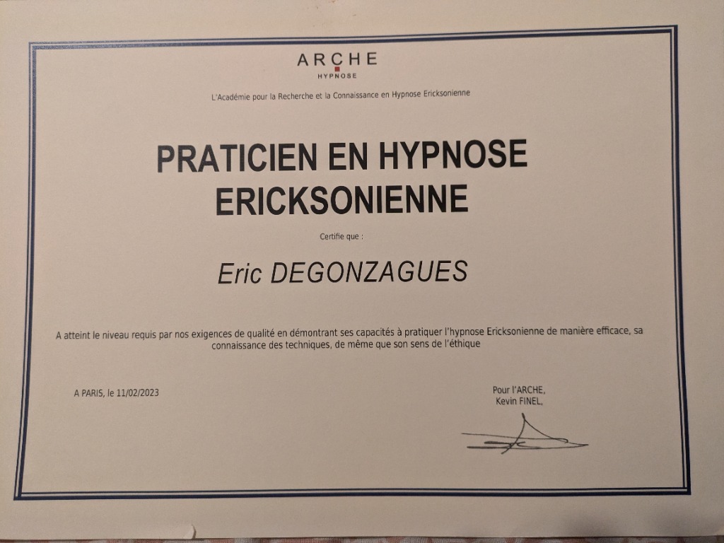 photo diplome Eric Degonzagues