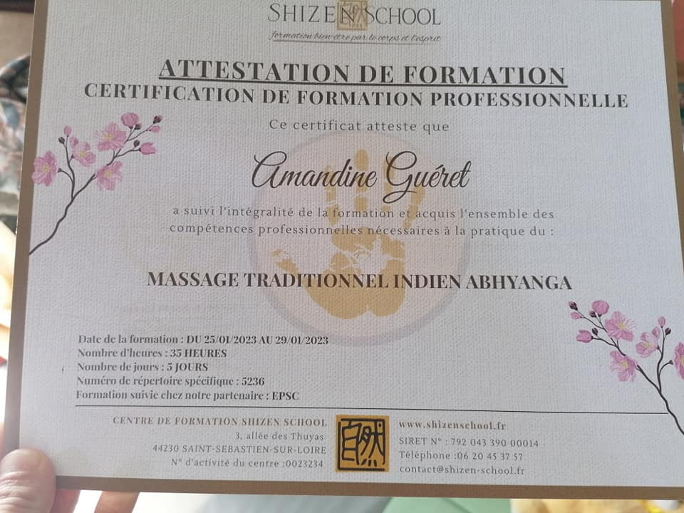 photo diplome Amandine Guéret- Espace ANANDA