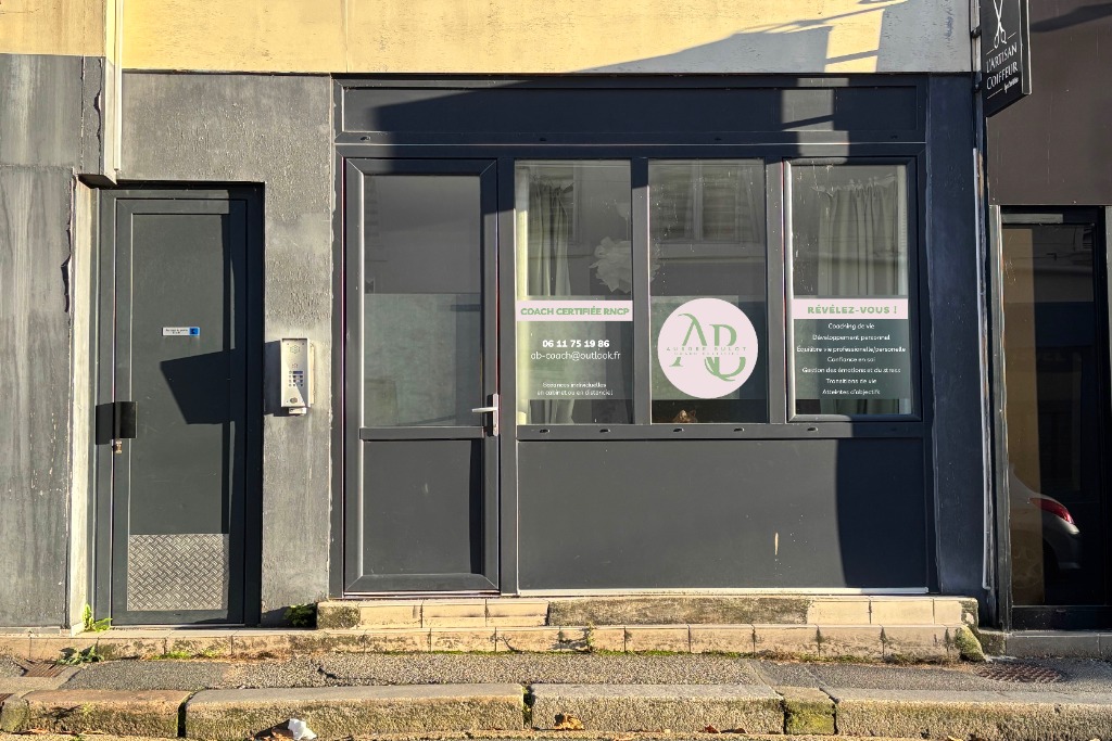 photo cabinet Aurore BULOT