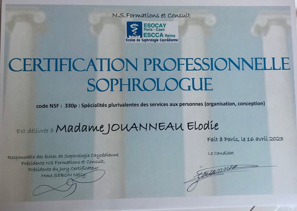 photo diplome Elodie Jouanneau Sophrologie Sologne