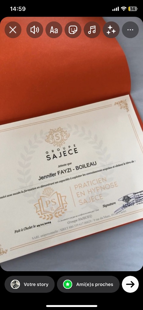 photo diplome Jennifer Fayzi