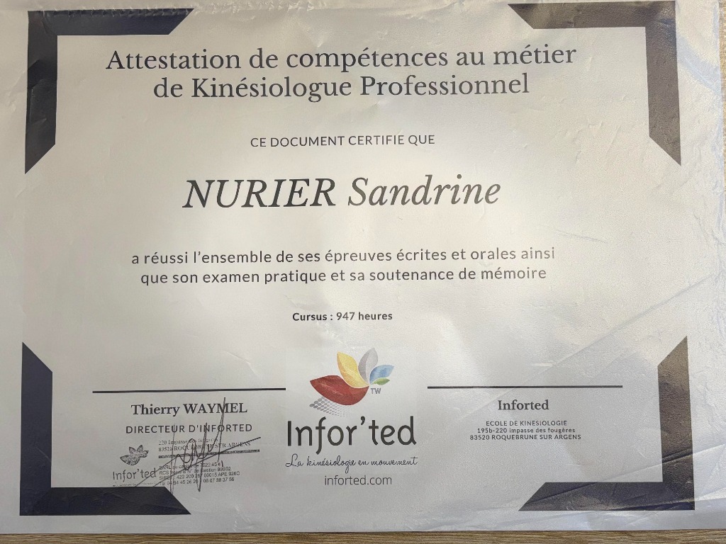 photo diplome Sandrinekinesiologie