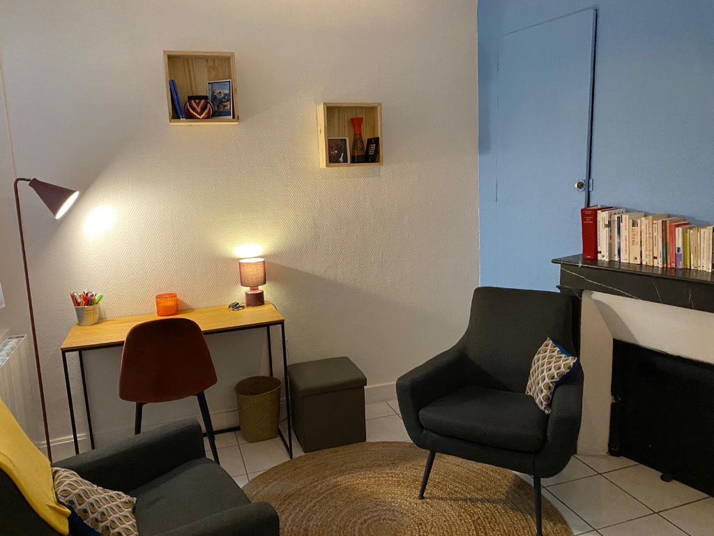 photo cabinet Nadia Deramchia