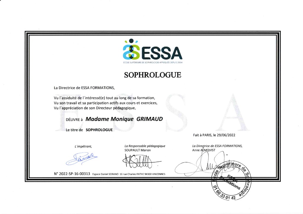 photo diplome Monique GRIMAUD