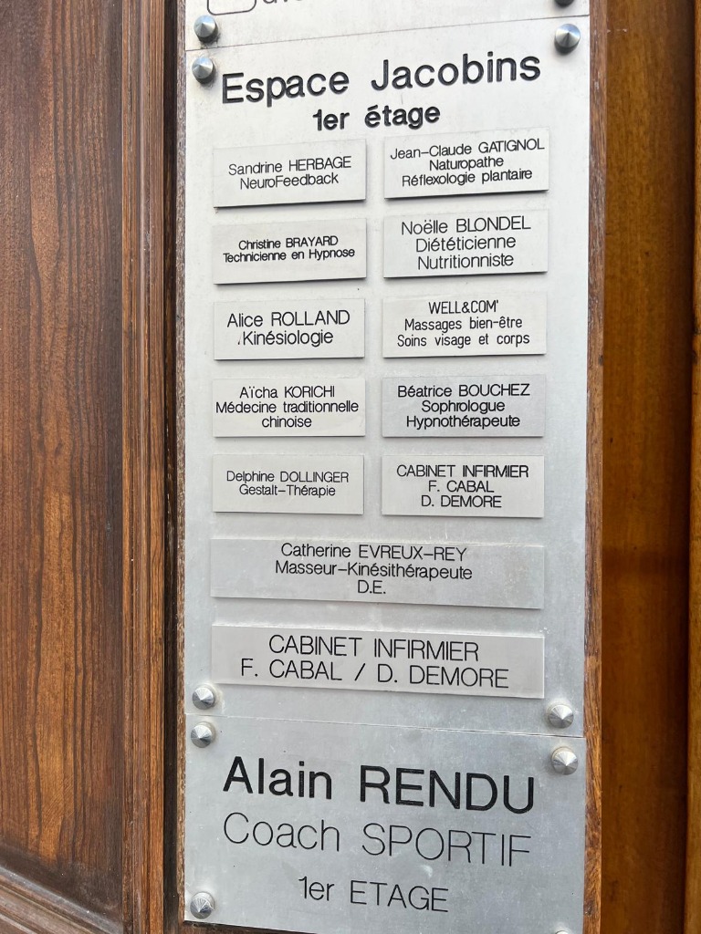 photo cabinet Aïcha KORICHI