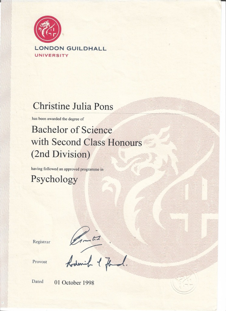 photo diplome Christine Pons