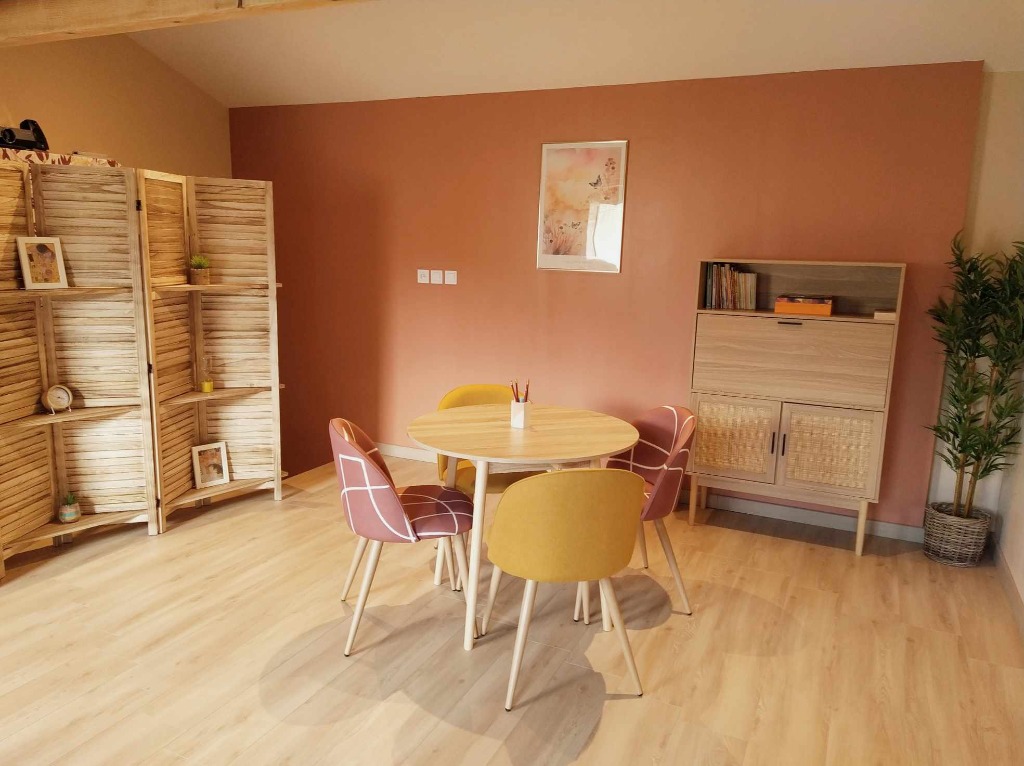 photo cabinet Hélène Oboussier - A La Claire Pensée