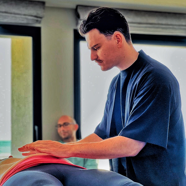 Roman RAES //      Qi CLEANSING