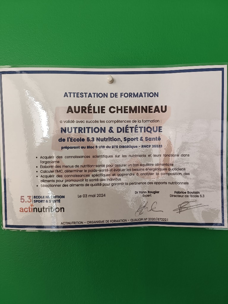 photo diplome Aurélie Chemineau
