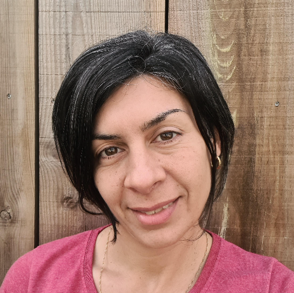 Vanessa Fuentes        Aux Petits Bonheurs, La Vie