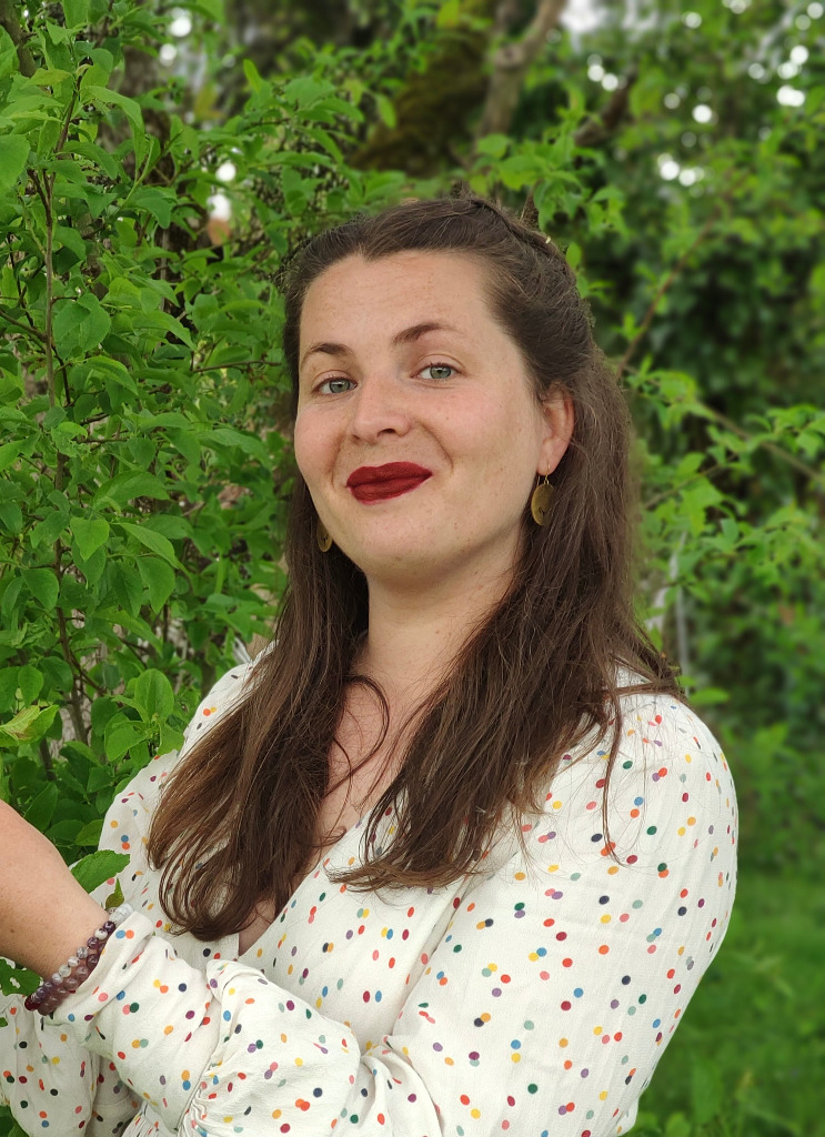 photo portrait Mathilde BURR · Angèle Bulle Doula