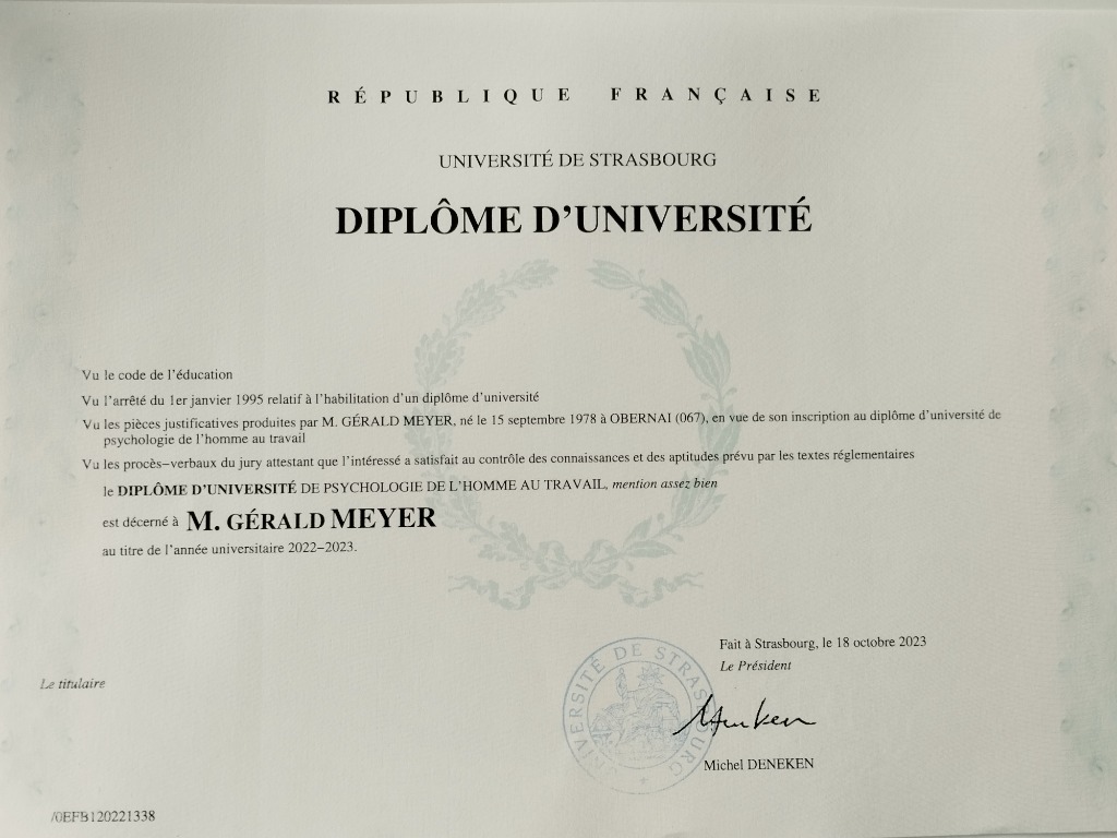 photo diplome Gérald Meyer