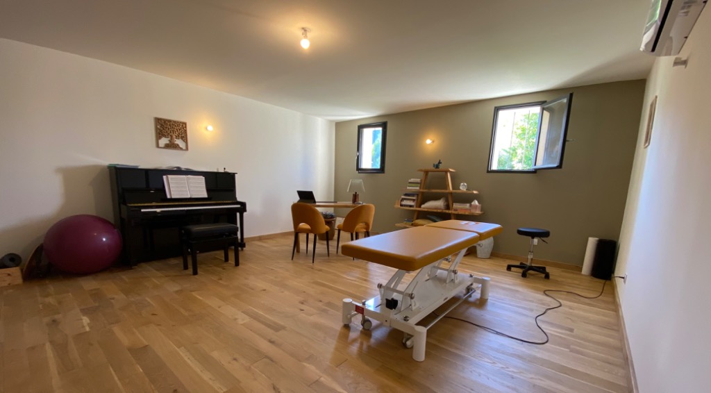 photo cabinet Adeline GrimalOstéopathe D.O.