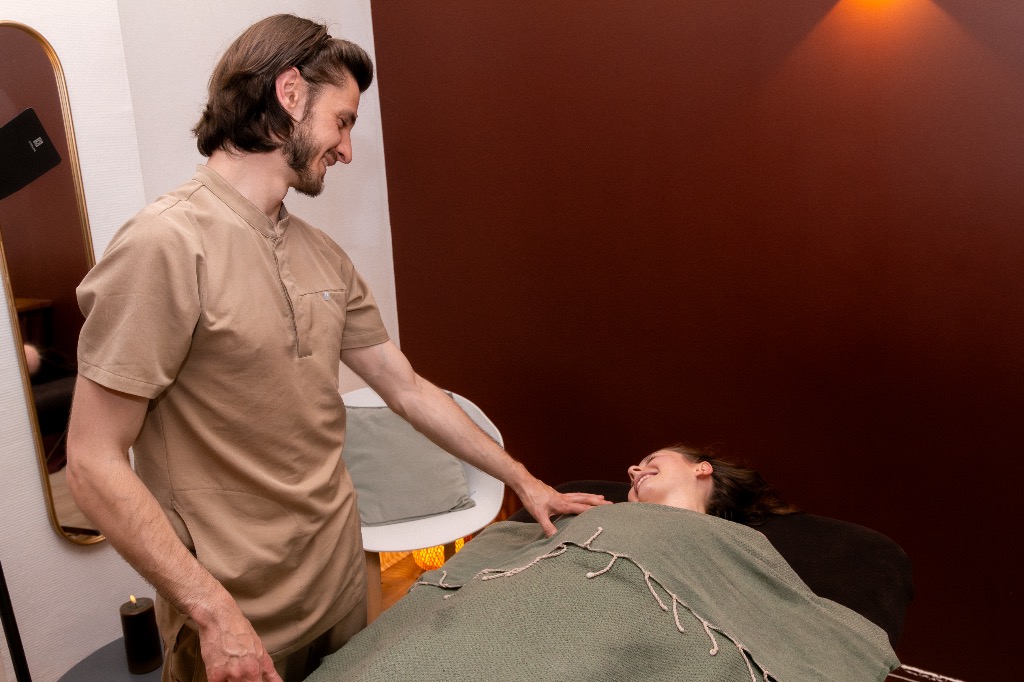 photo cabinet Tomasana - Yoga & Ayurvéda