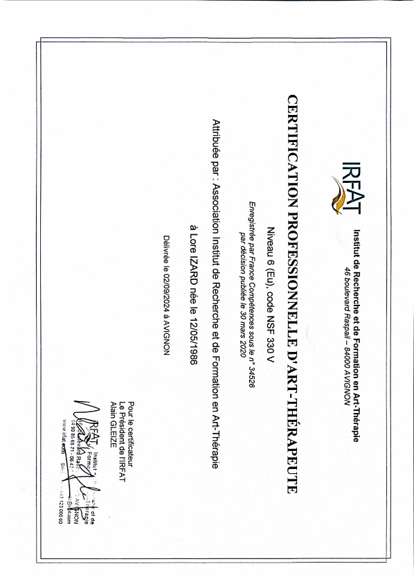 photo diplome Lore Izard