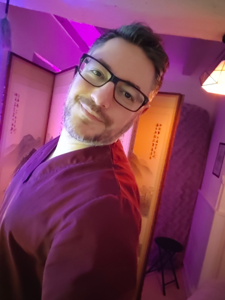 photo portrait Thomas sicsic Massothérapeute & Réfléxologue