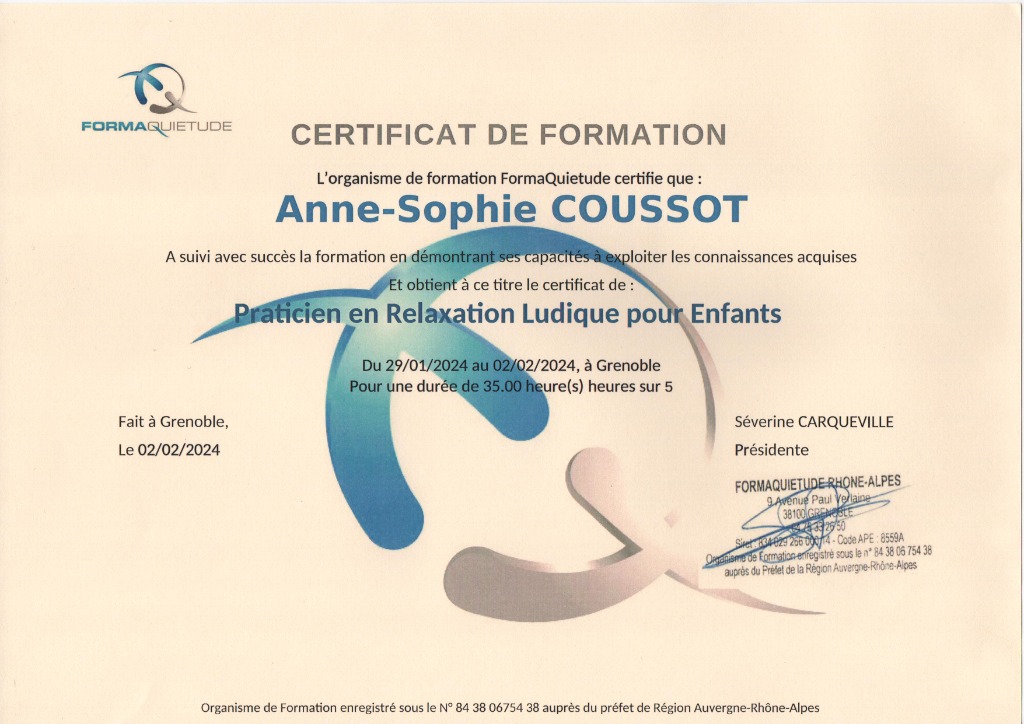 photo diplome Anne-Sophie Coussot