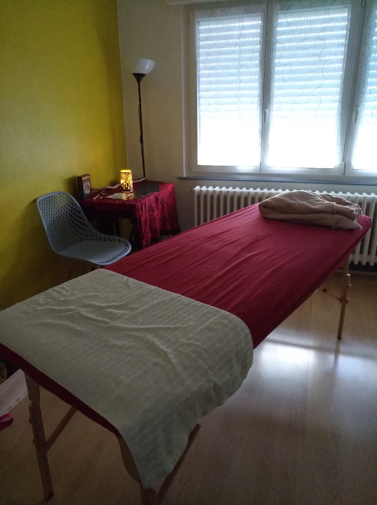 photo cabinet Hélène HANS~accompagnement du féminin