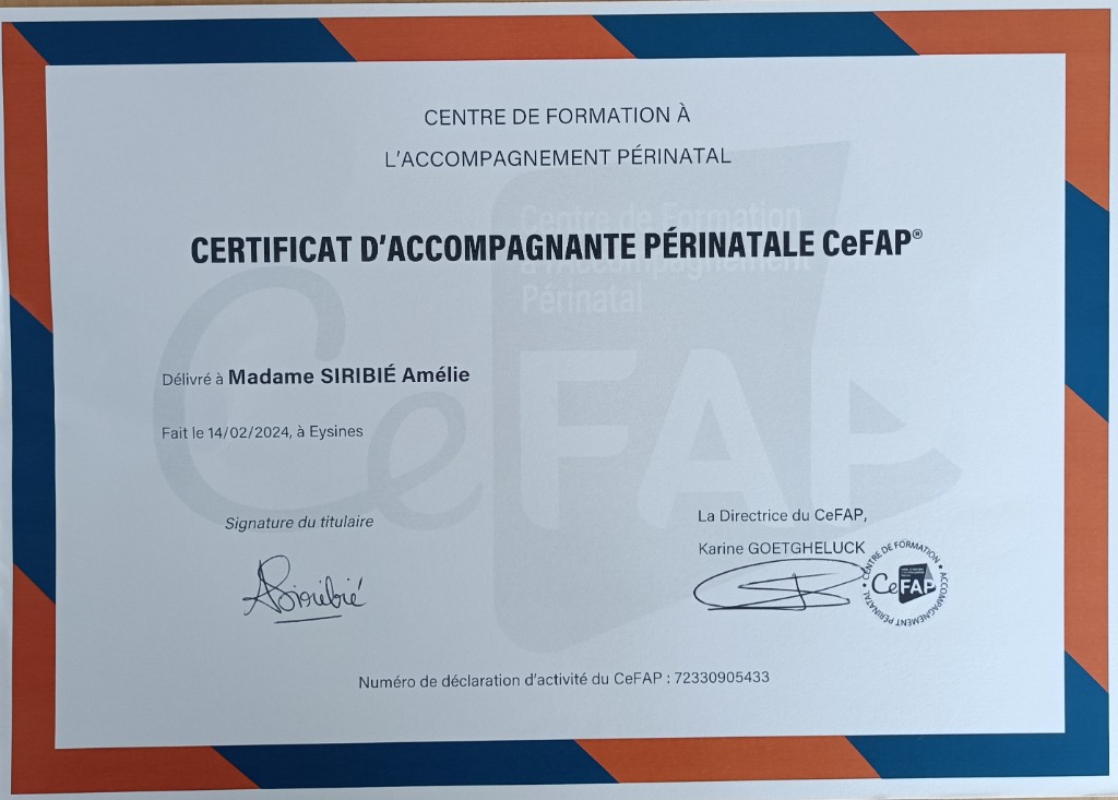 photo diplome Amélie Siribié  - "dix-mois"