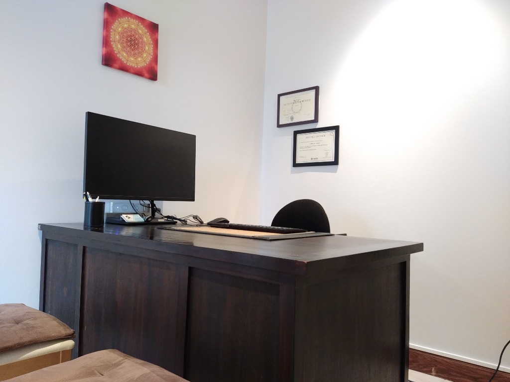 photo cabinet Shirin Rousset