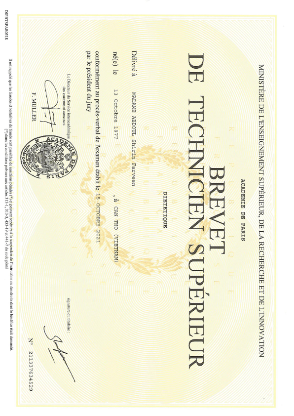 photo diplome Shirin Rousset