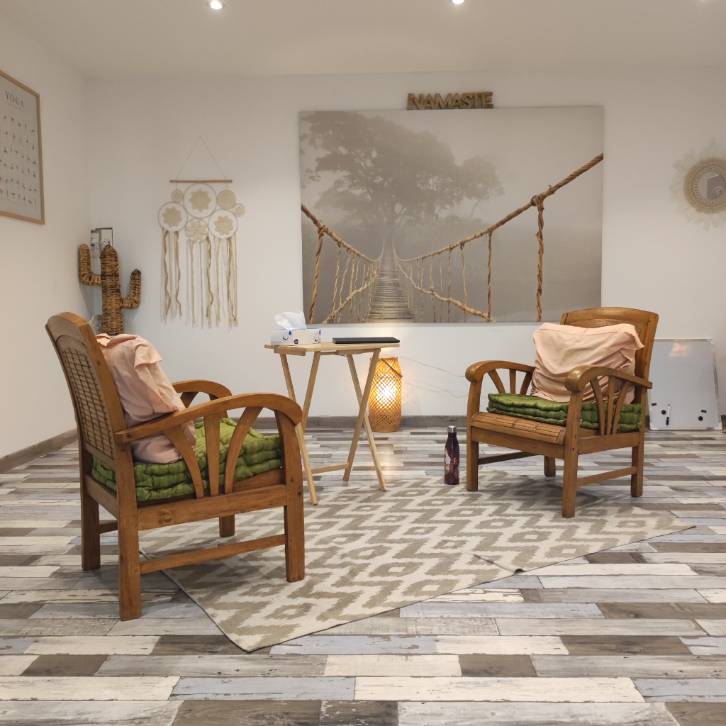 photo cabinet Laura Simon Phan