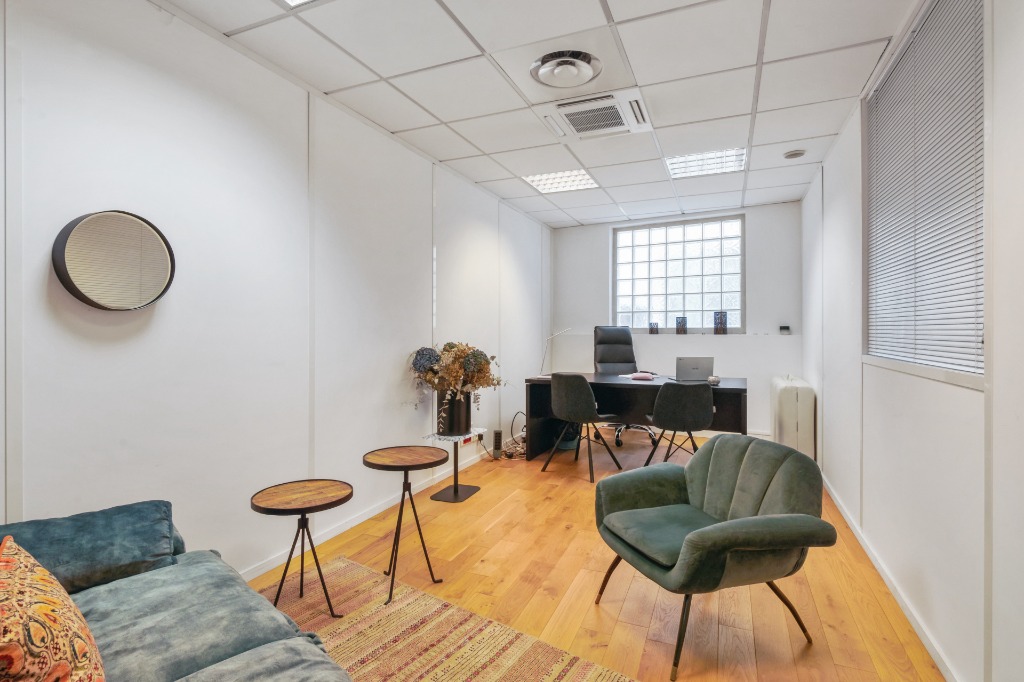 photo cabinet Thérèse Mayali