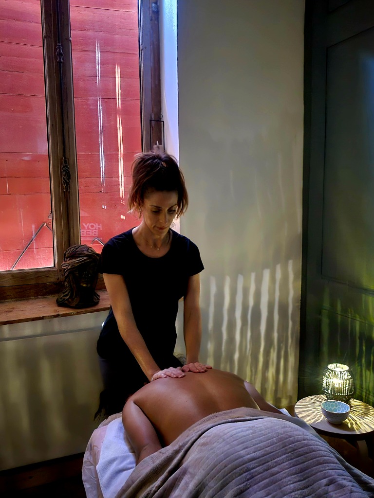 photo seance SANTAYA Soin & Yoga