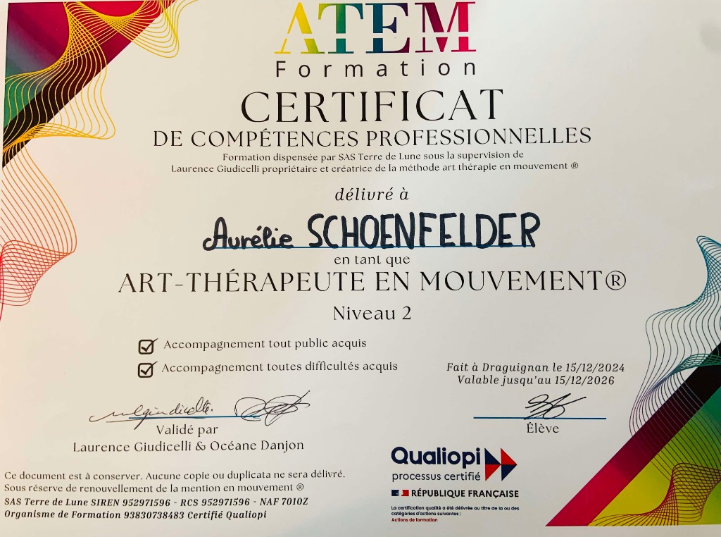 photo diplome Aurélie Schoenfelder - A Fleur de l’âme