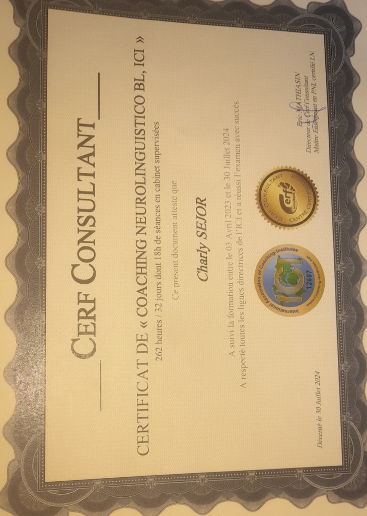 photo diplome L’écho de la Savane