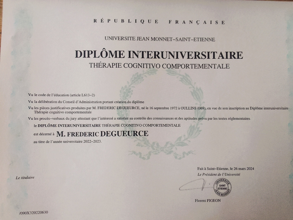 photo diplome Frédéric Degueurce