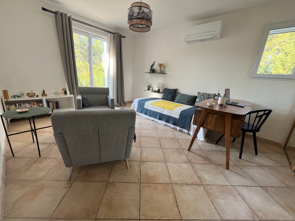 photo cabinet Céline Giuliano