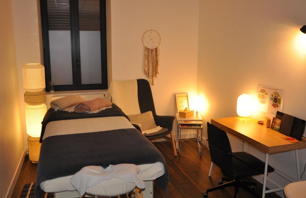 photo cabinet Emmanuel Maynier Hypnose Réflexologie Massage