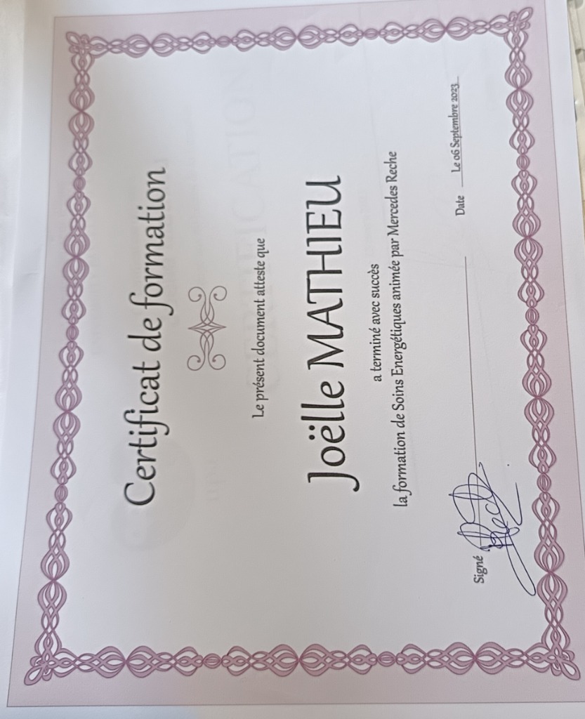 photo diplome Joelle MATHIEU