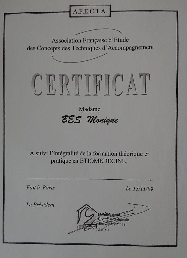 photo diplome MONIQUE BES