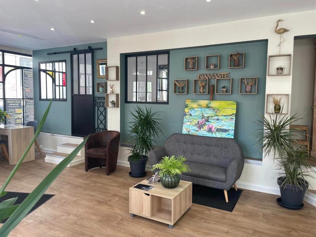 photo cabinet Hokuto No Shiatsu