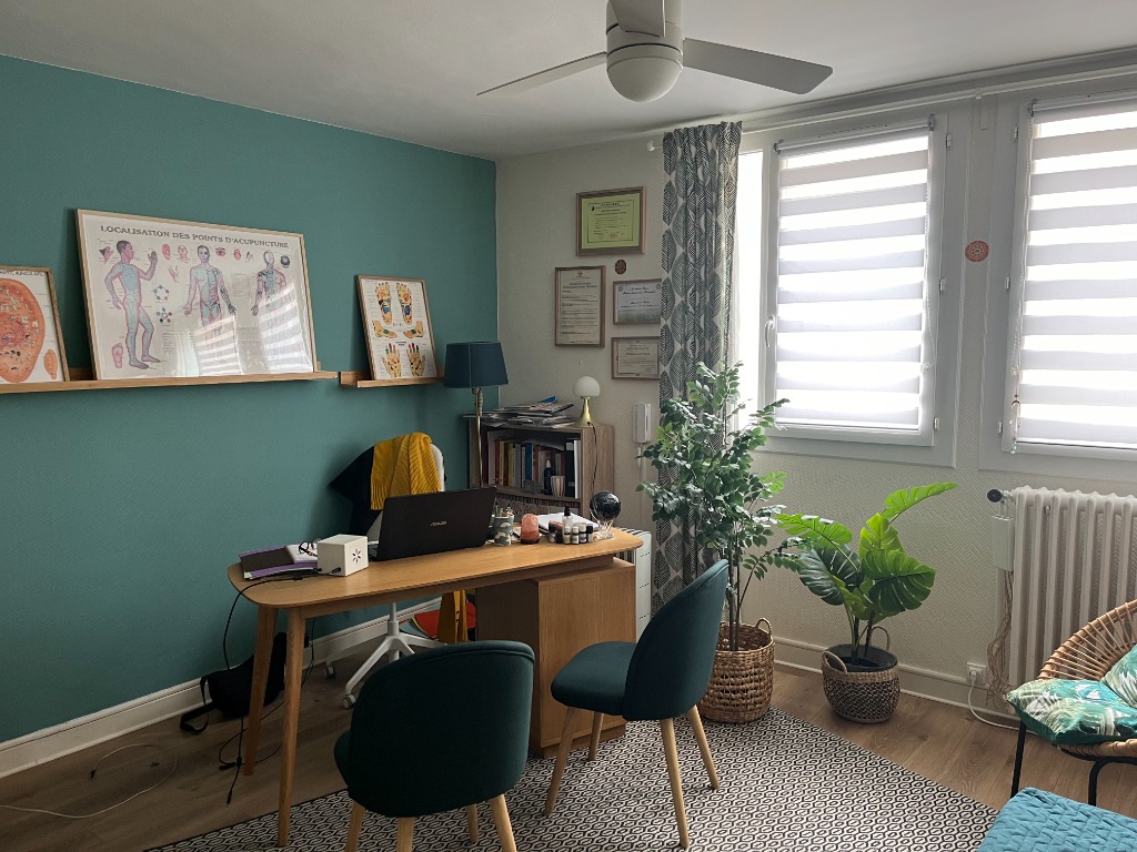 photo cabinet LORTHIOIR FRANCOISE