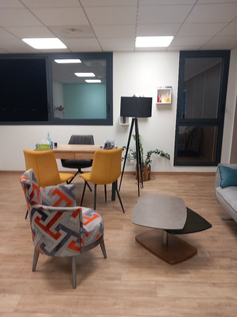 photo cabinet Nina Latreche Dehmous