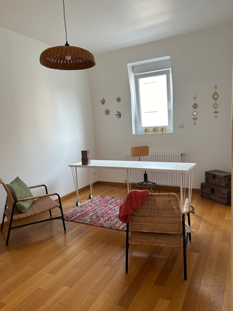 photo cabinet Kinesuki - Erine Juzyk