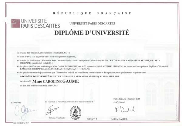 photo diplome Caroline Gaume