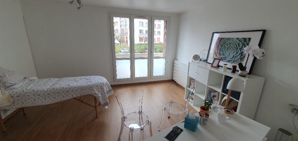 photo cabinet Mathilde Chévrier - Philiagape